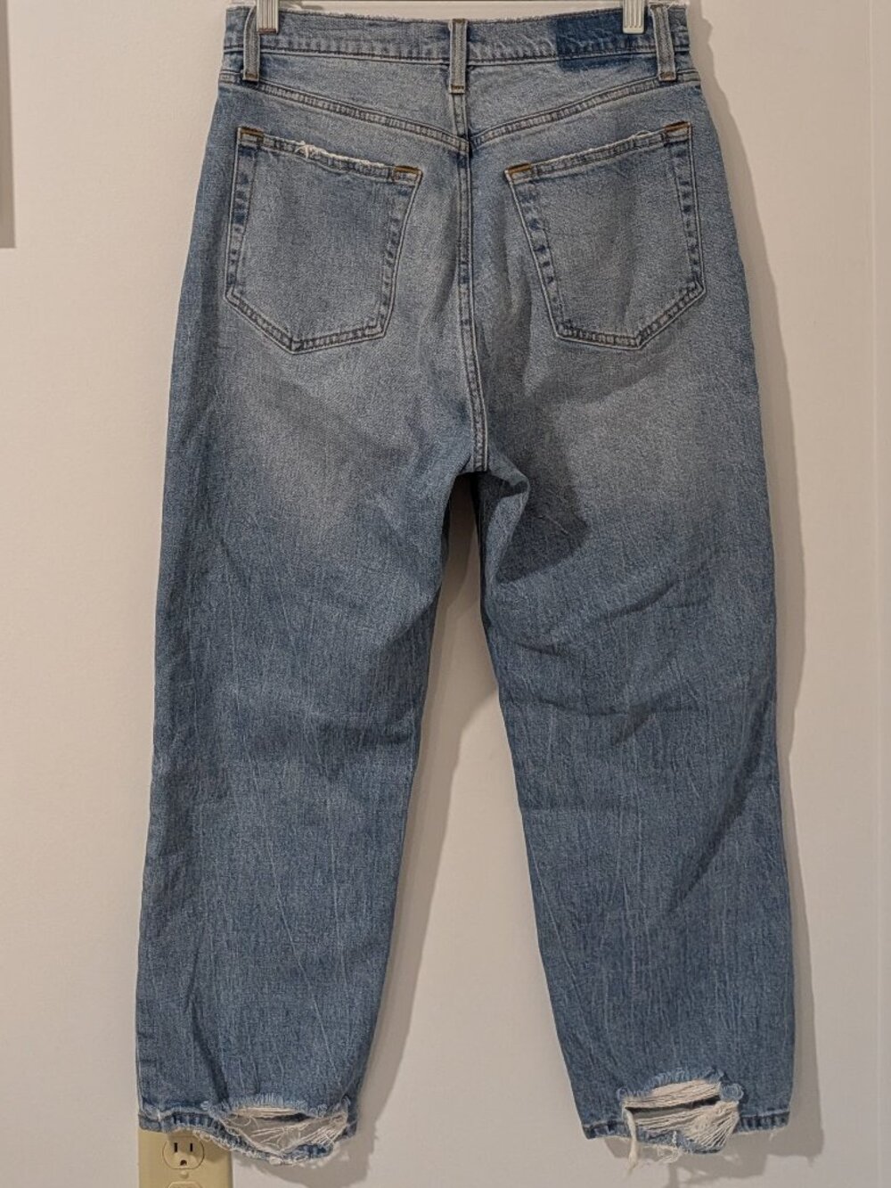 Abercrombie 'Ankle Straight Ultra High Rise' (Curve Love) - Size 29 / 8 Short